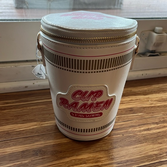 NWT cup ramen handbag - Picture 2 of 8